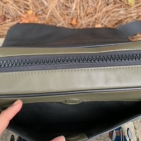 Coach League Messenger/Courier Bag - Picture 8 of 12